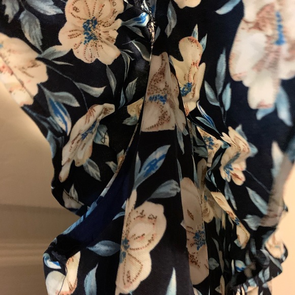 LOVE SADIE Cold Shoulder Maxie Dress - Picture 6 of 10